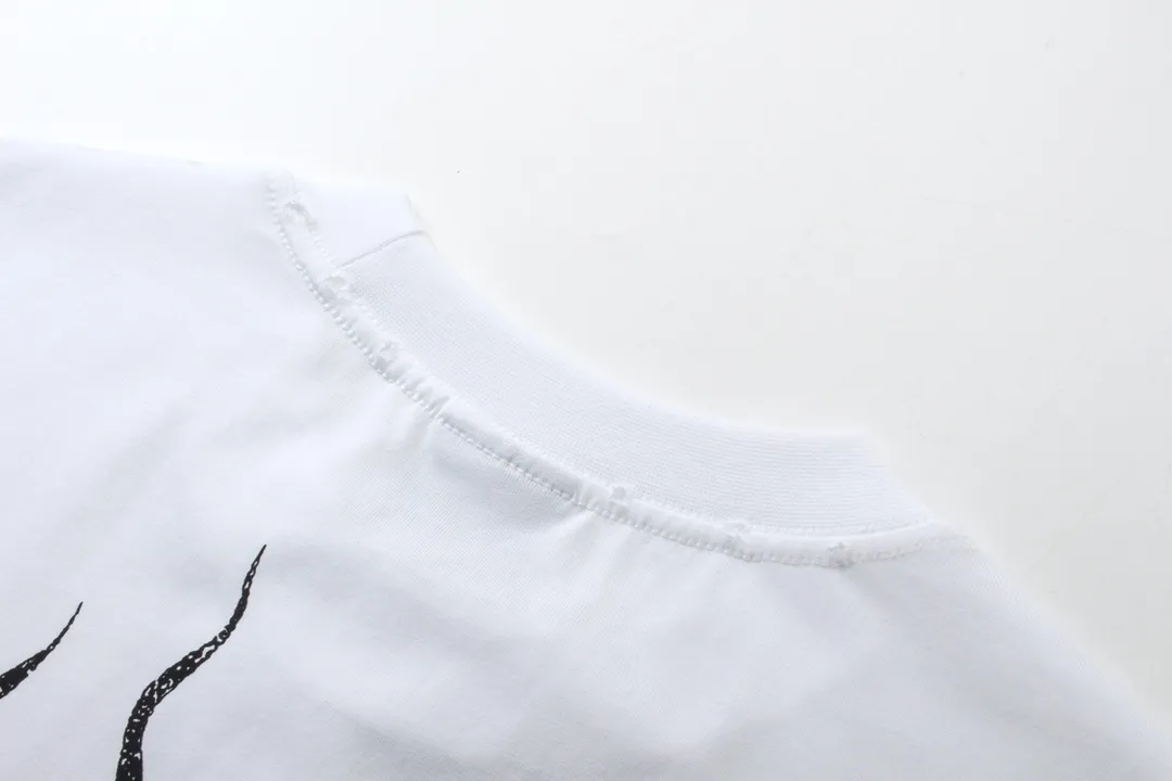 【 . Quality】BALENCI*GA/ .2024New Arrival LOGO T 。 . Authentic ， ！ ZP 。 260 ， . ， ，。 。Classic LOGO ， ， 。 . ， ， ， OS . Same Style ：BL 233303 ：Black,White，Yellow， Size：XS L